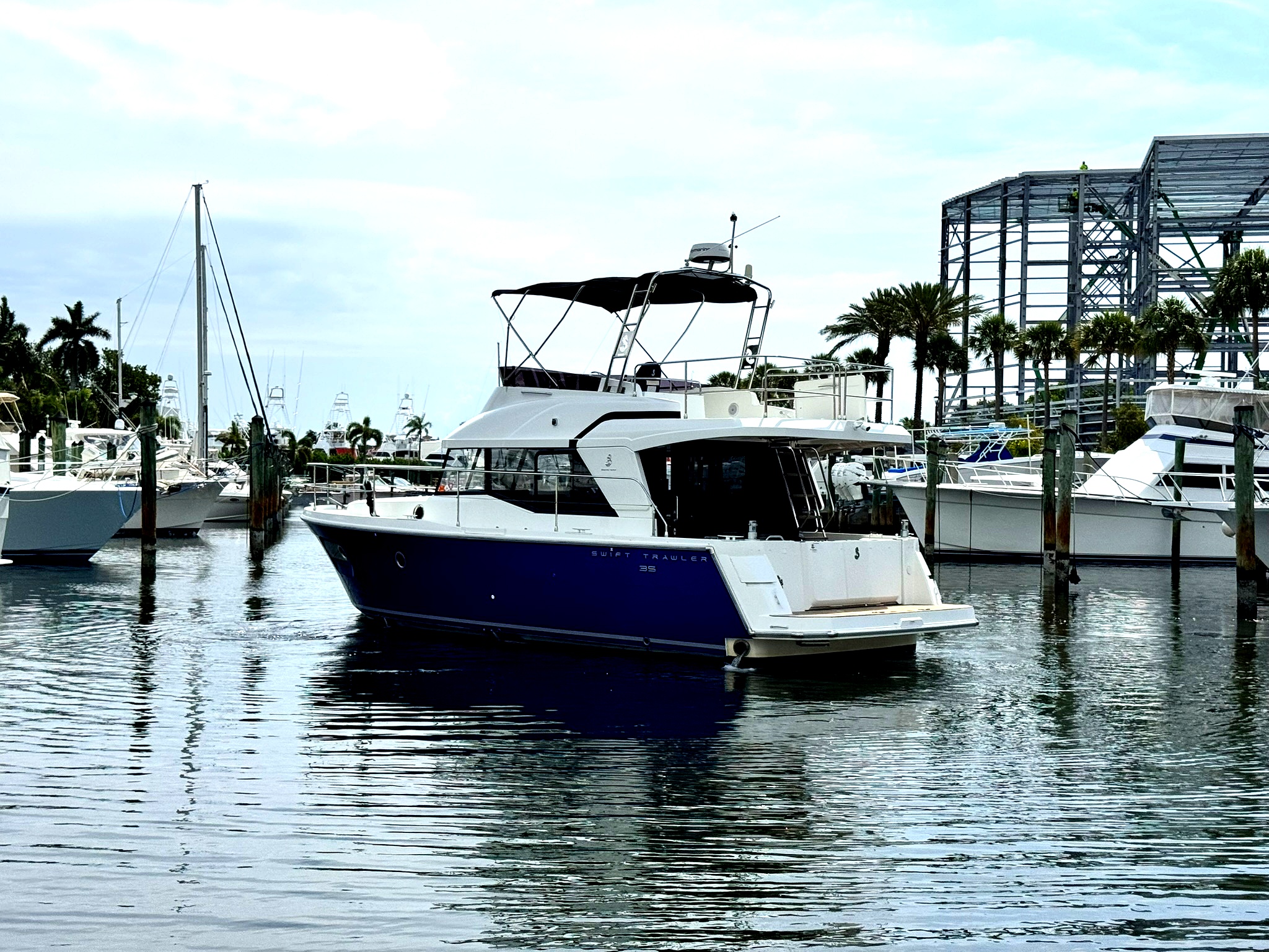 Beneteau Swift Trawler 35 — Port Aft