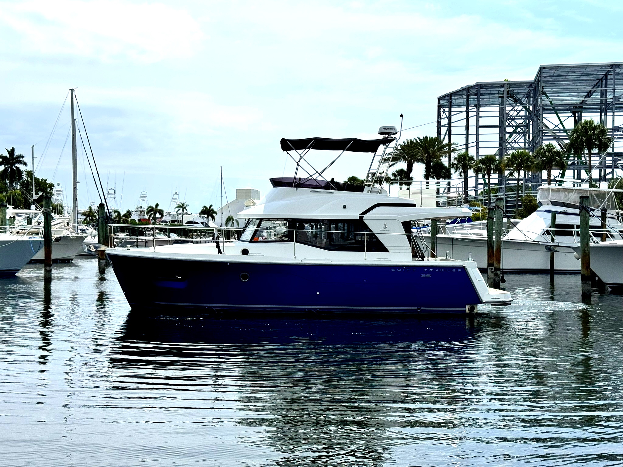 Beneteau Swift Trawler 35 — Port Side