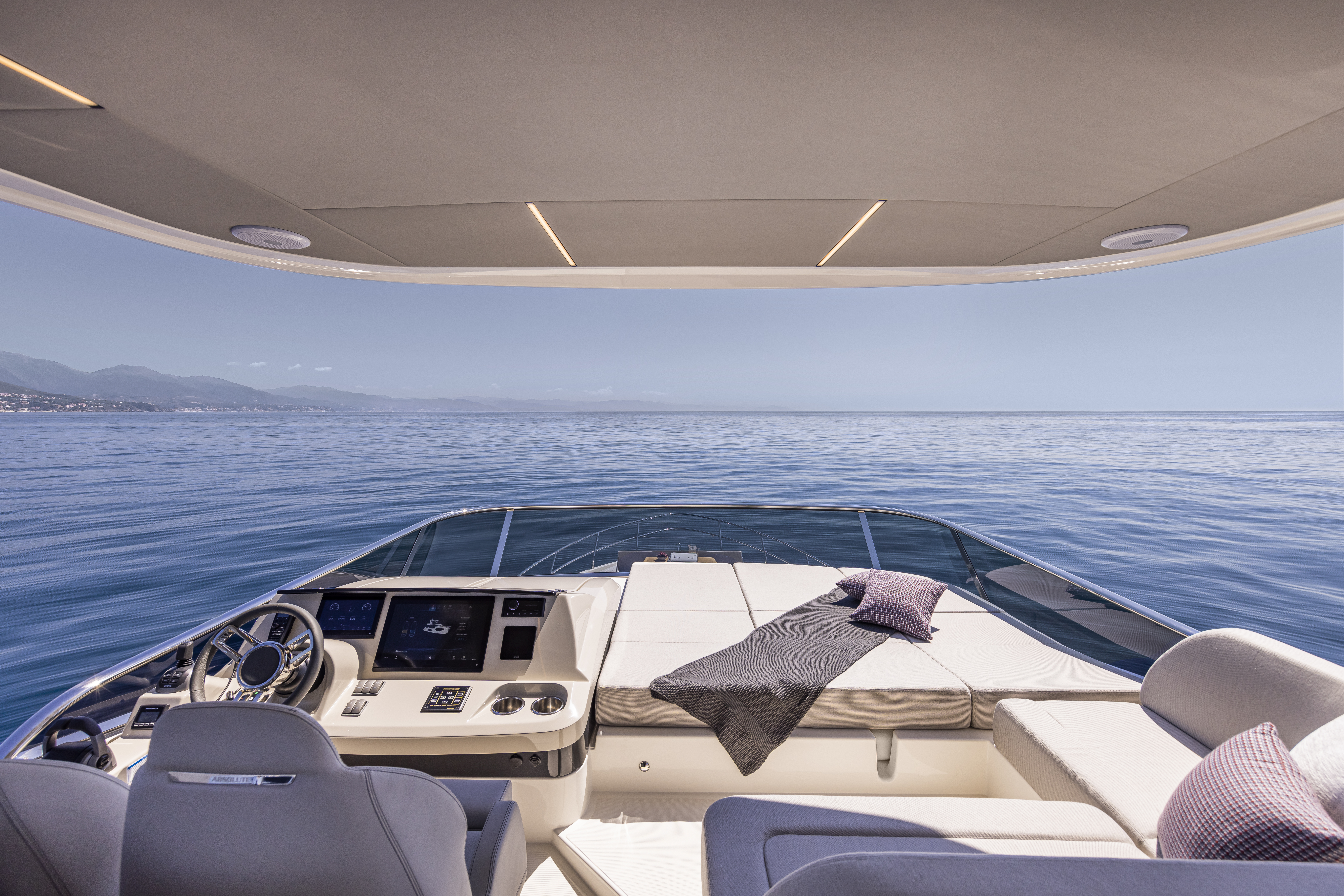 56 FLY exterior