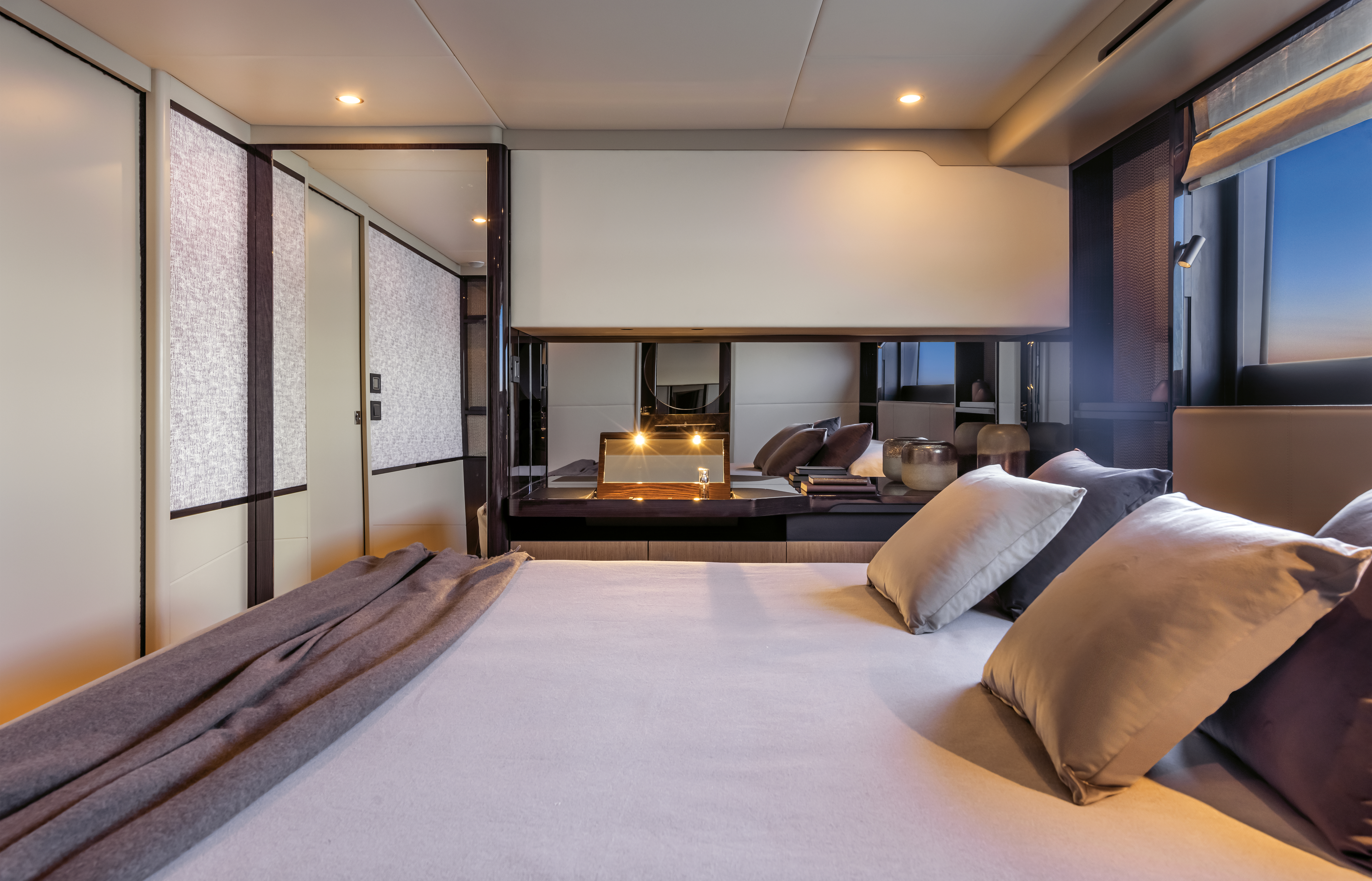60 FLY cabin