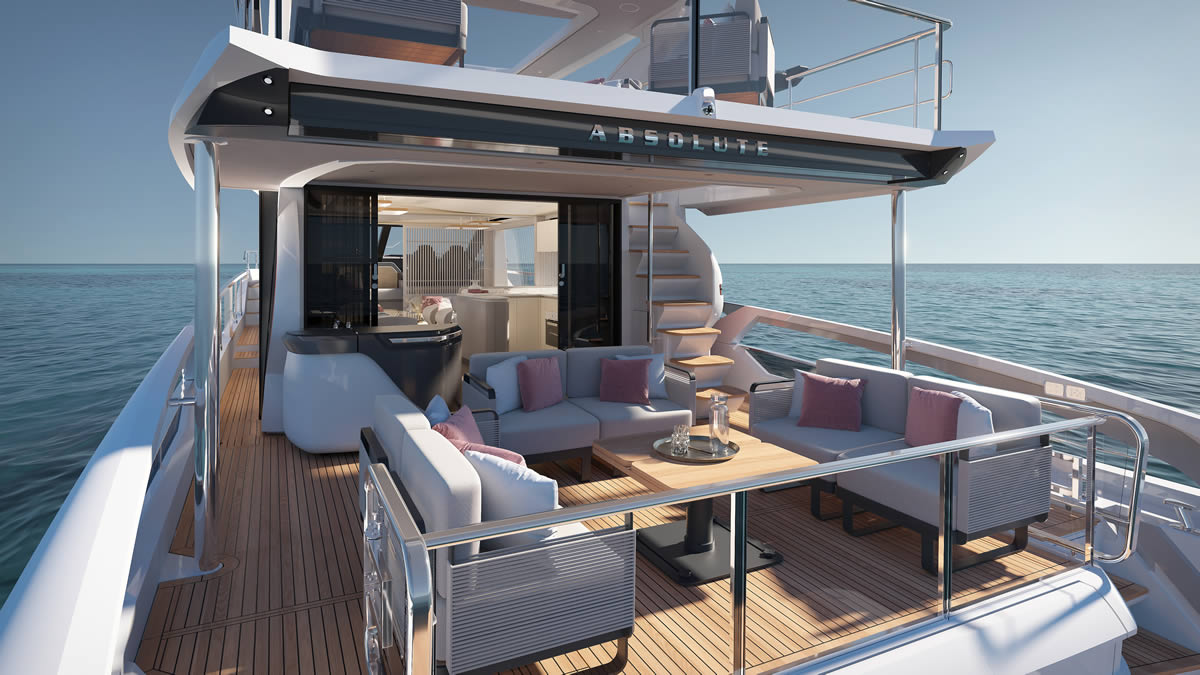 70 FLY step-free flybridge panoramic