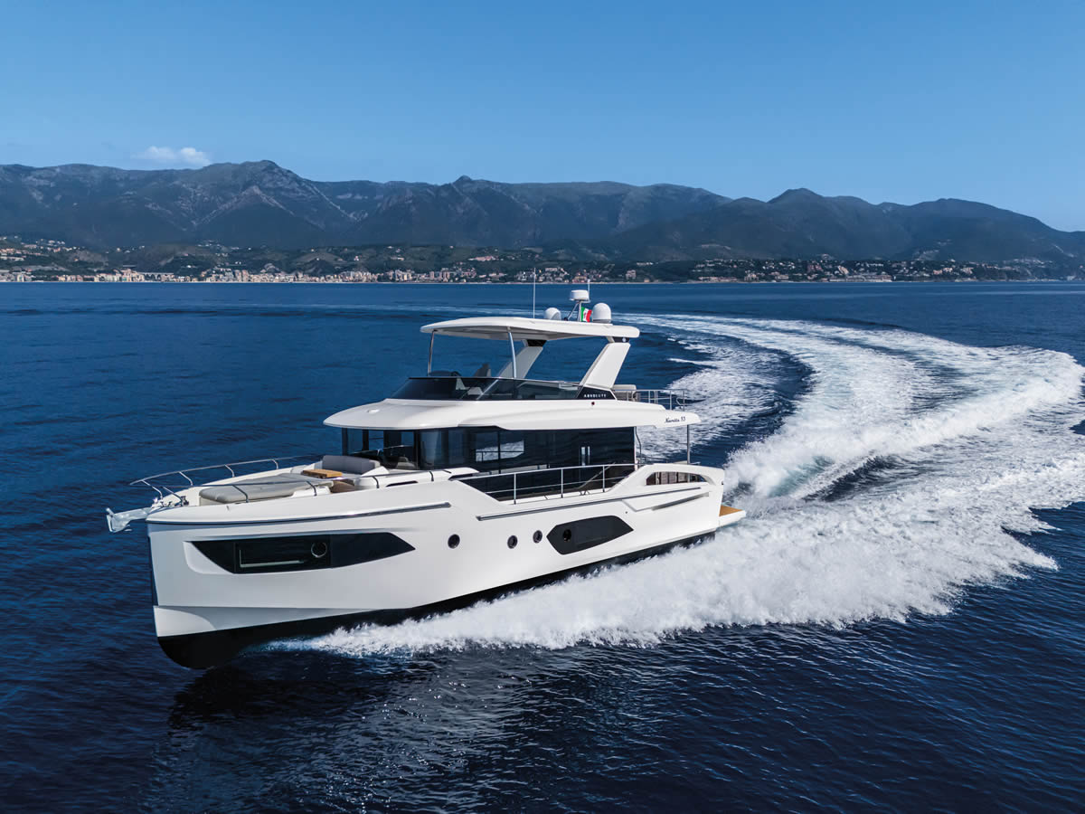 Navetta 53 starboard profile