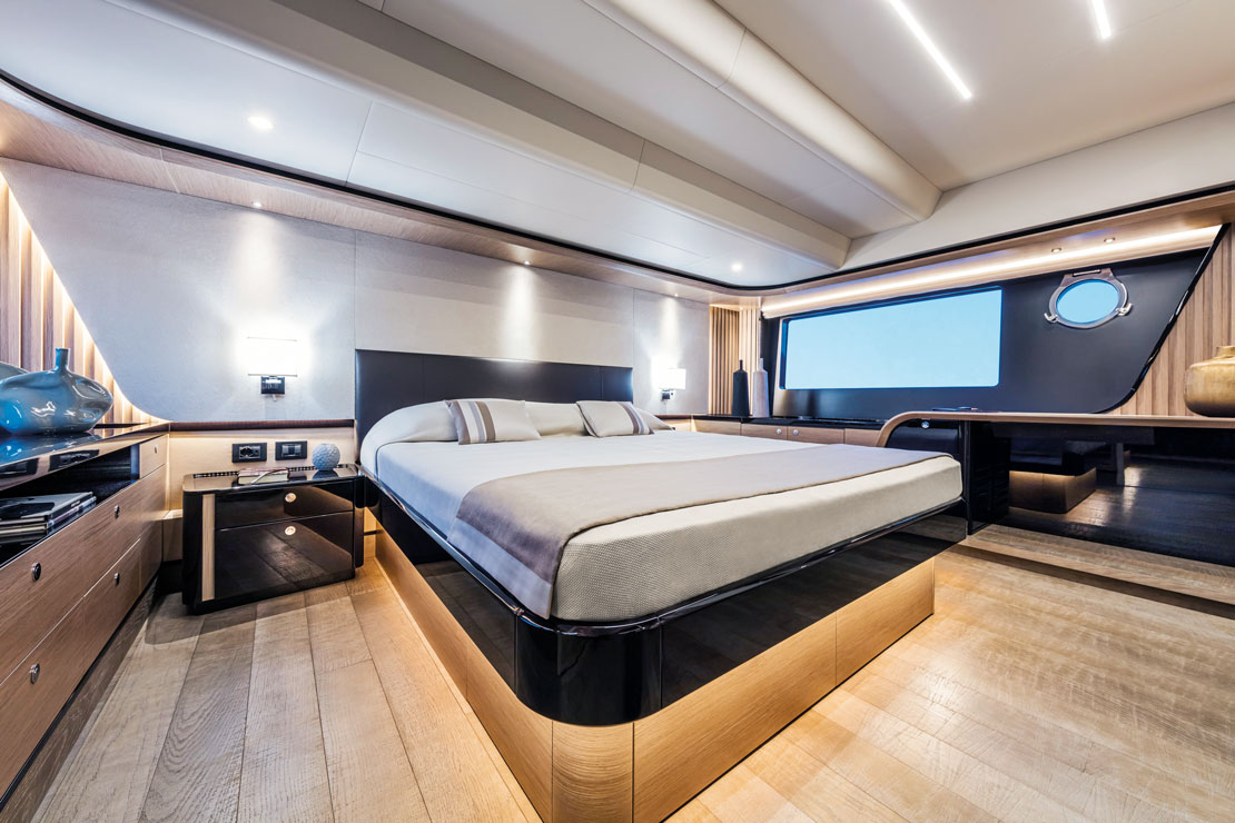 Navetta 58 main saloon lounge and TV