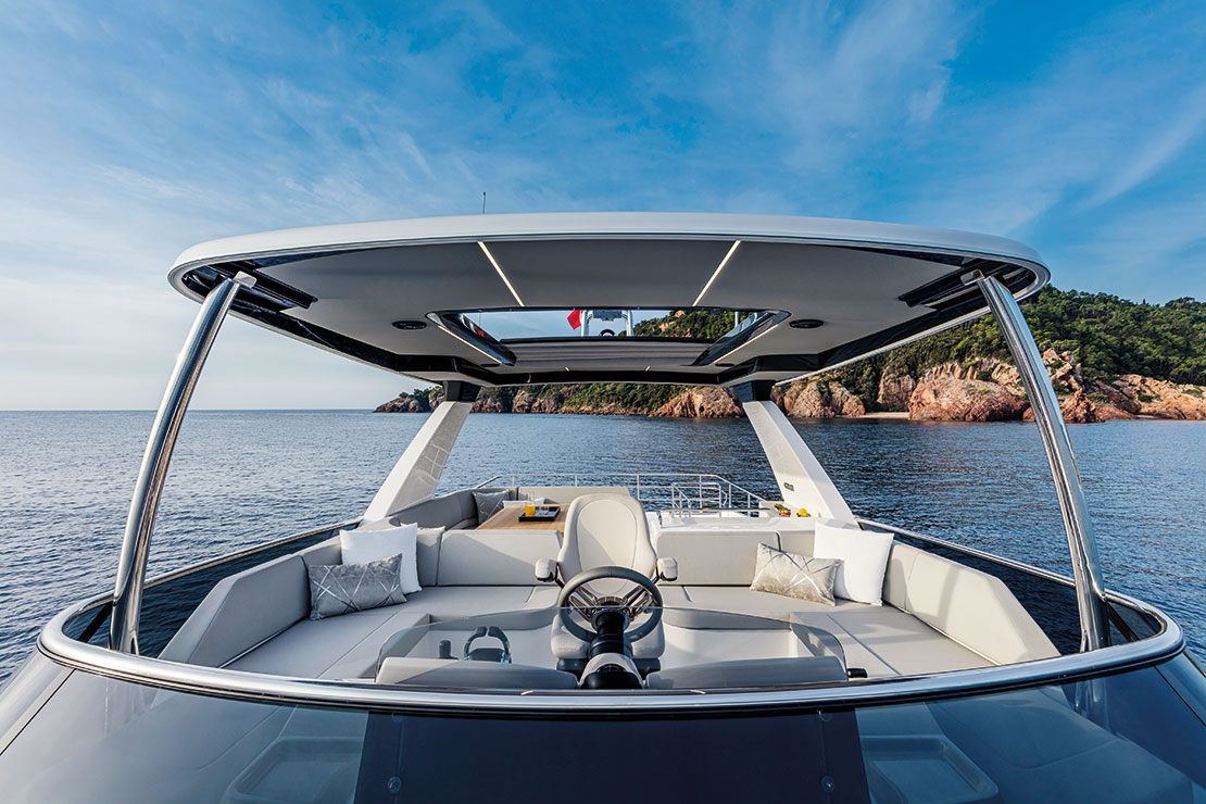 Navetta 58 en-suite bathroom marble vanity