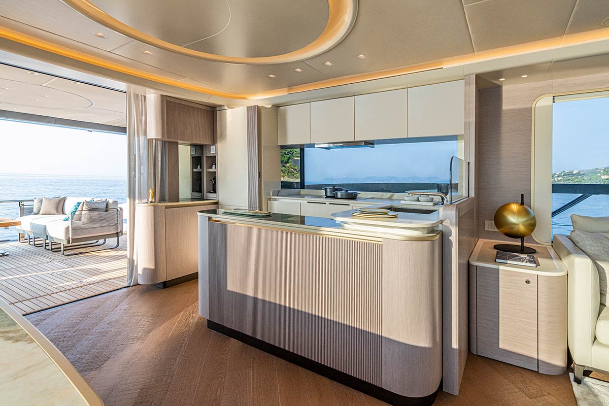 Absolute Navetta 70