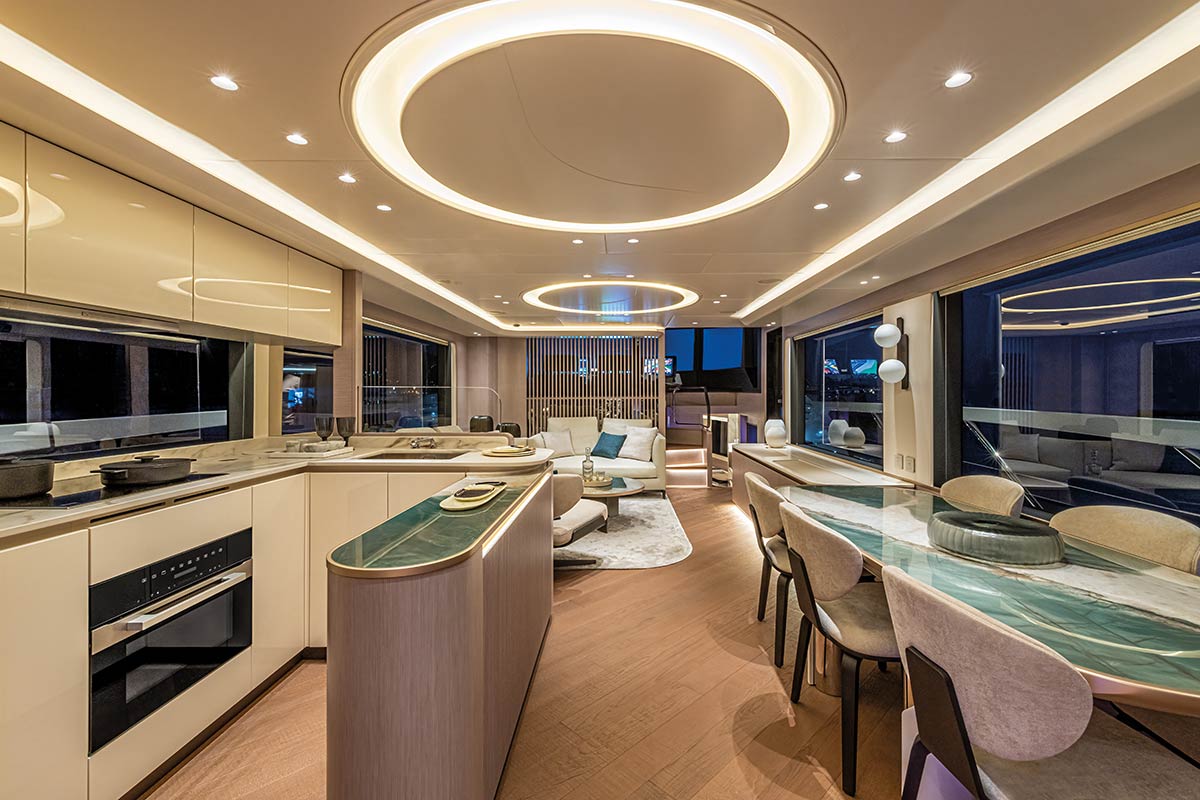 Absolute Navetta 70