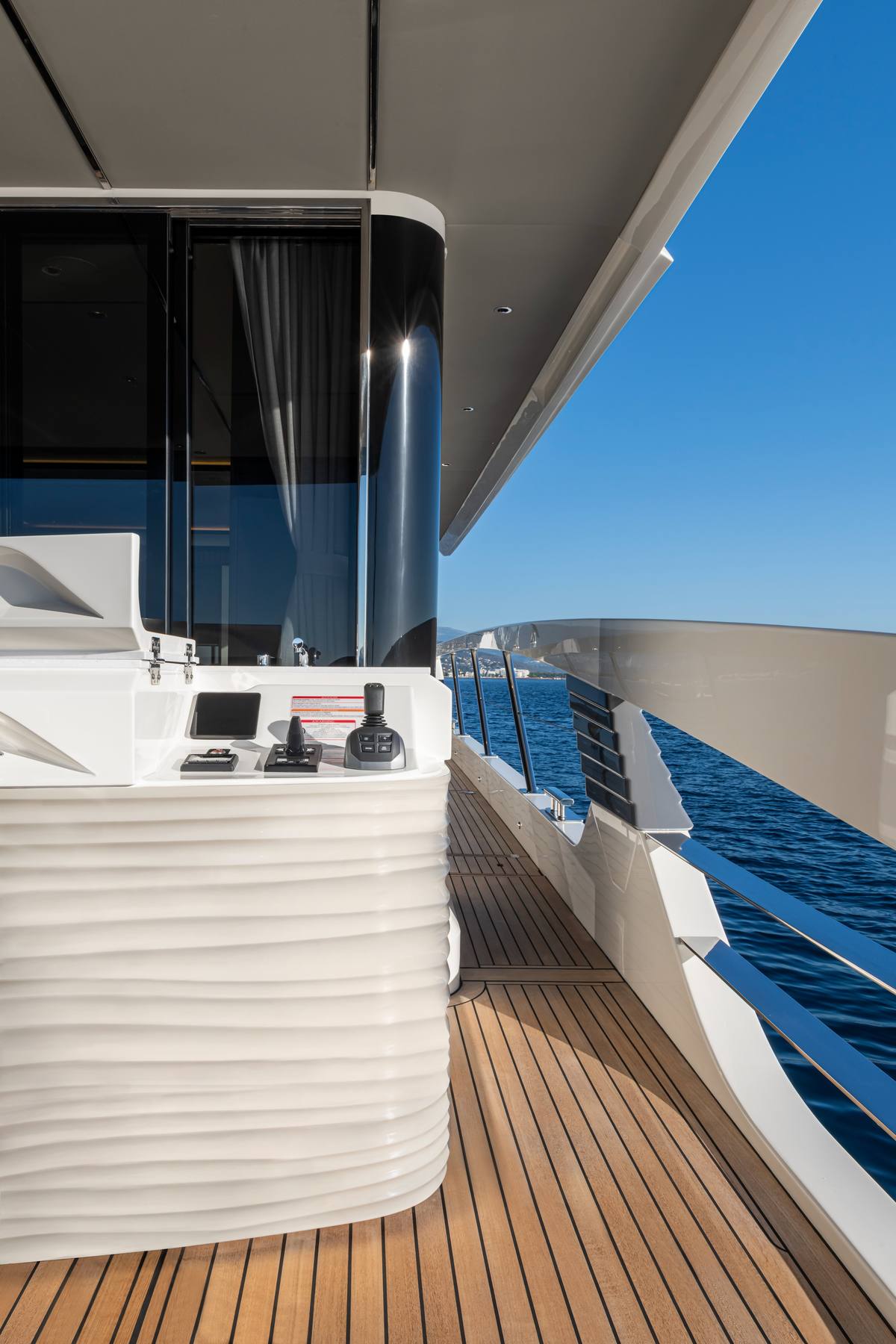 Absolute Navetta 75