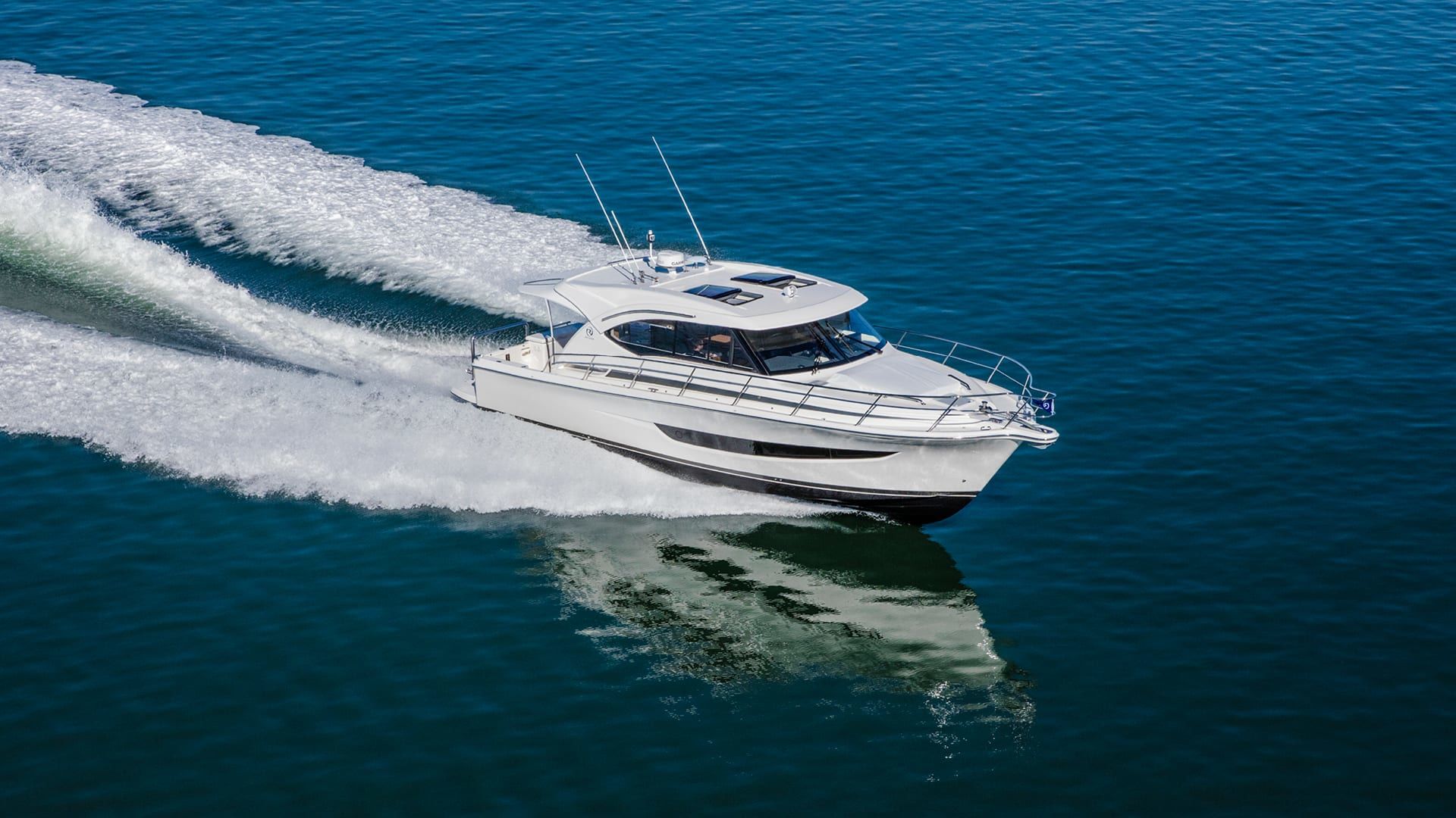 Riviera 395 SUV – Riviera 395 SUV Running 05