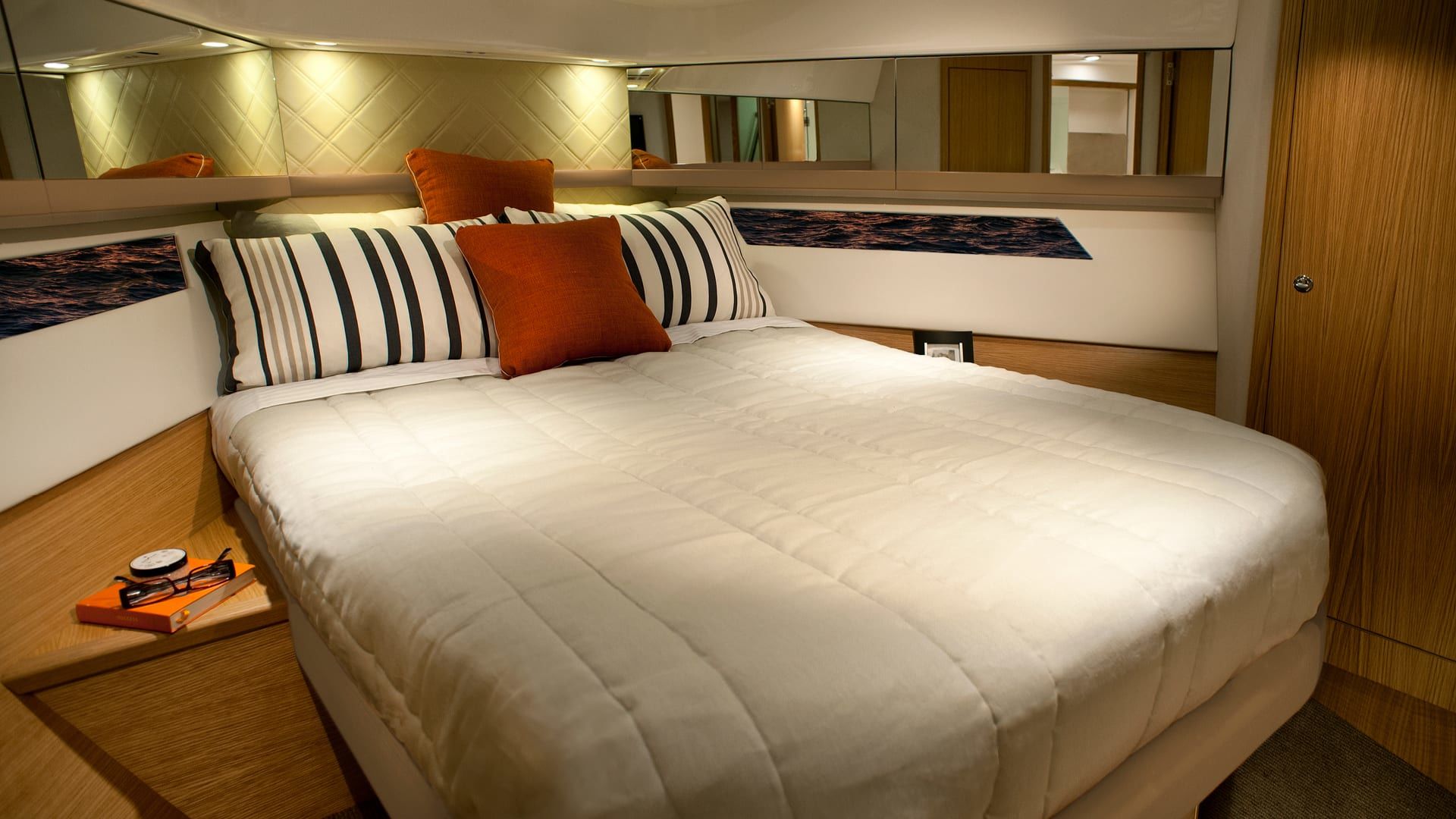 Riviera 445 SUV – Riviera 445 SUV Master Stateroom