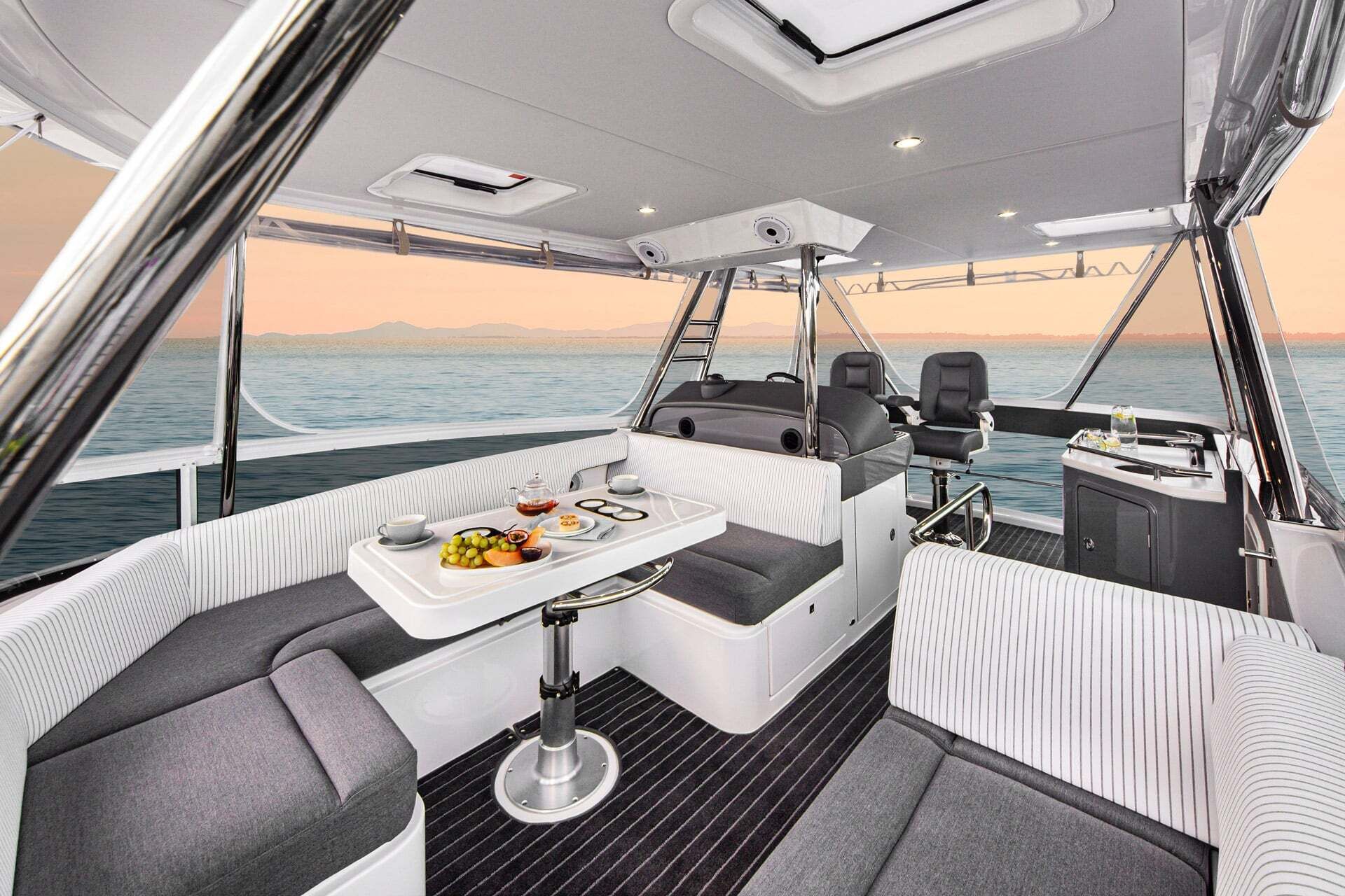 Riviera 46 SMY – Riviera 46 Sports Motor Yacht Flybridge 02