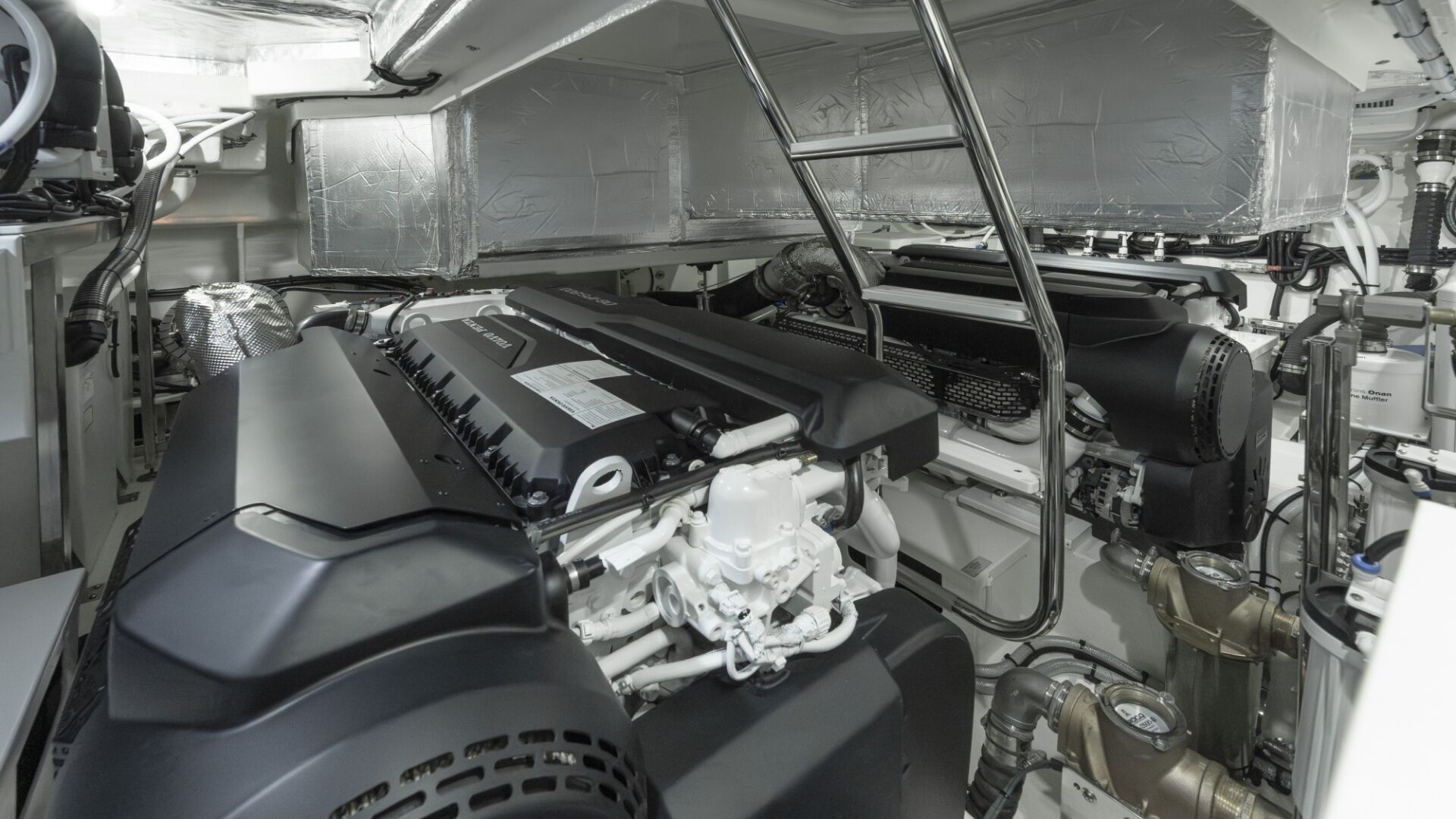 Riviera 4600 SY – Riviera 4600 Sport Yacht Platinum Edition Engine Room 01