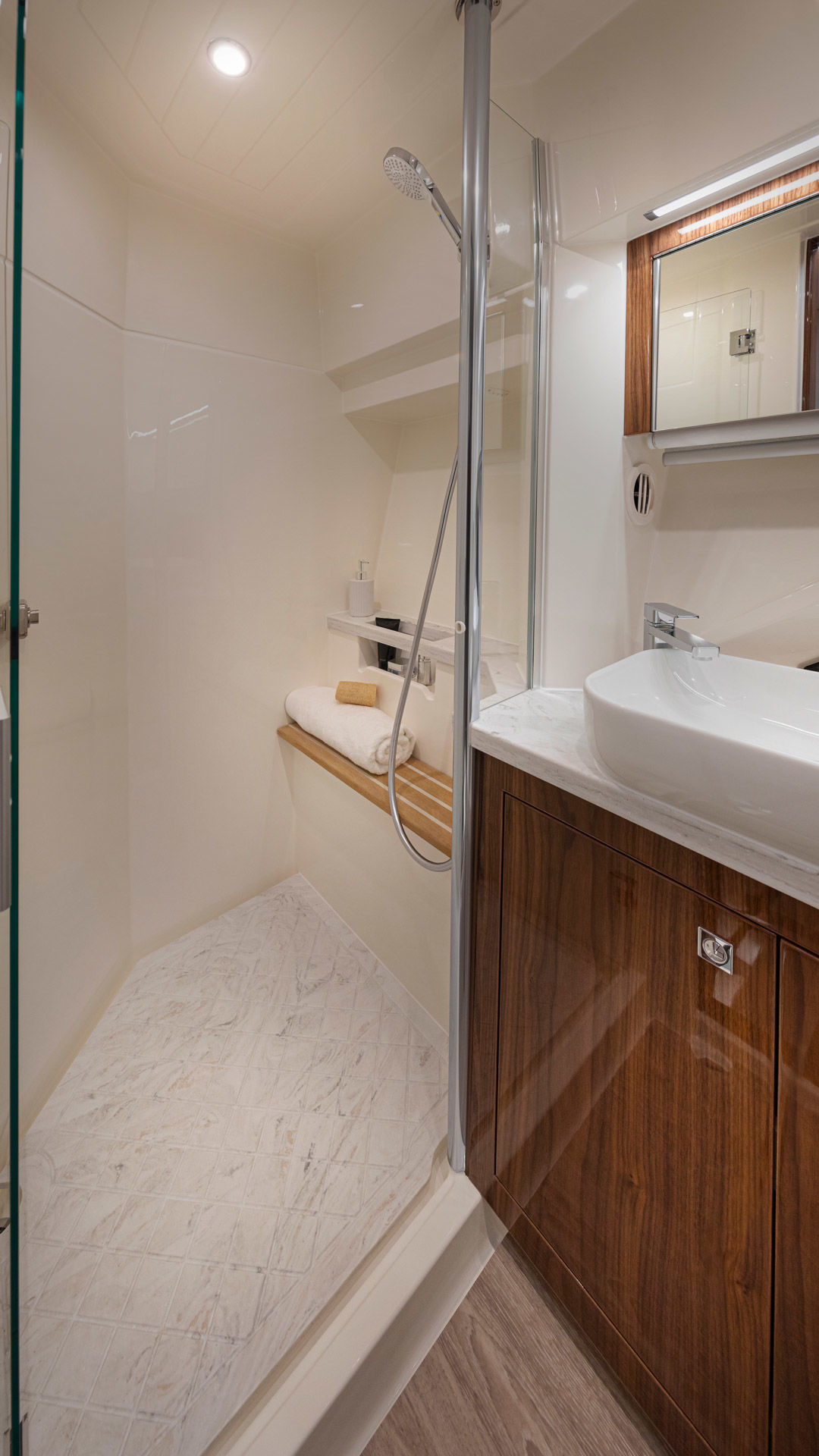 Riviera 505 SUV – Riviera 505 SUV Master Ensuite 02 Gloss Walnut Timber Finish