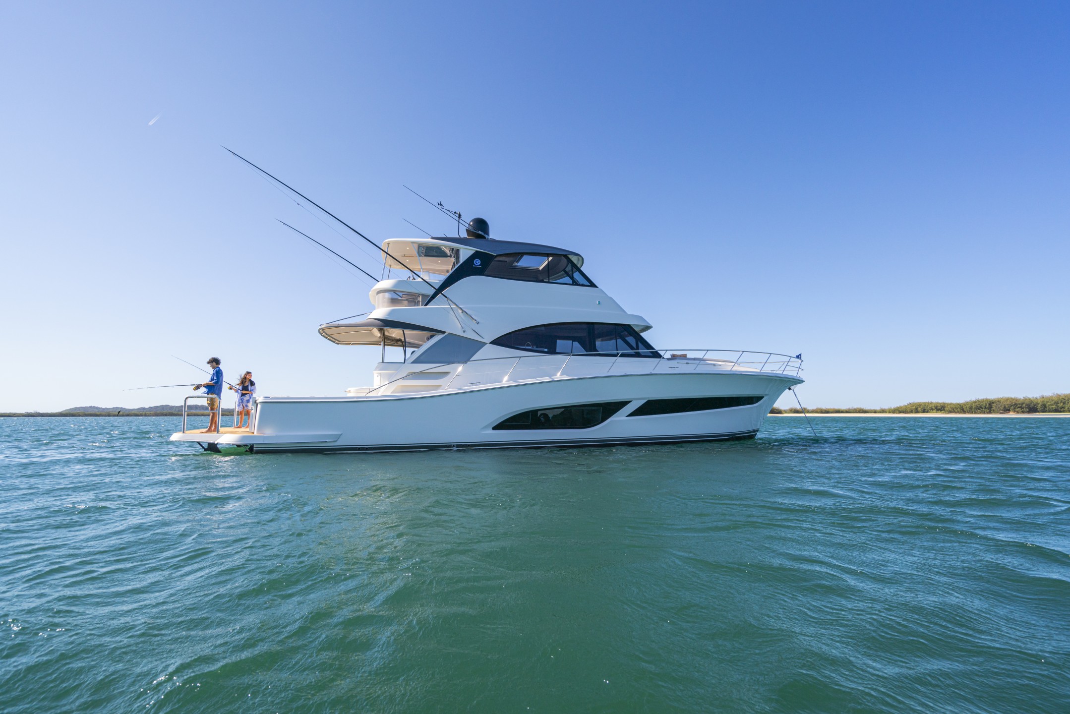 Riviera 58 SMY – Riviera 58 Sports Motor Yacht Fishing 011