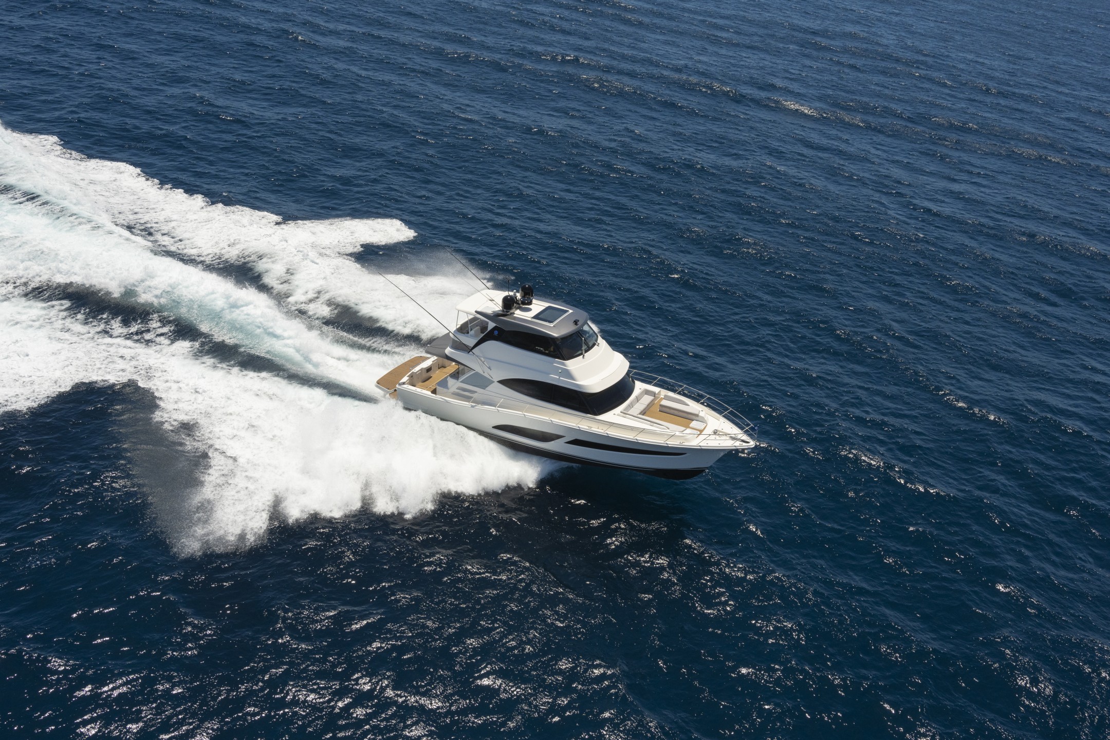Riviera 58 SMY running shot
