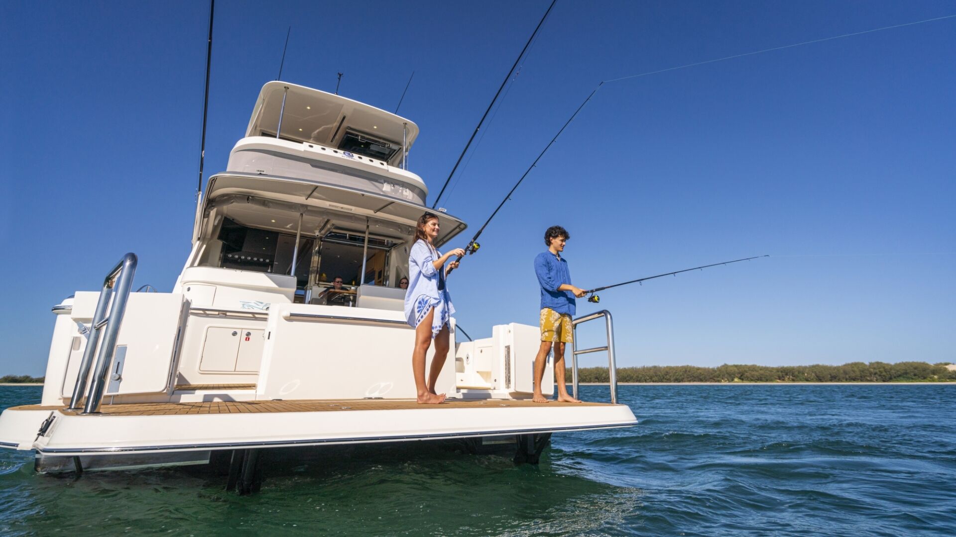 Riviera 58 SMY – Riviera 58 Sports Motor Yacht Fishing 09
