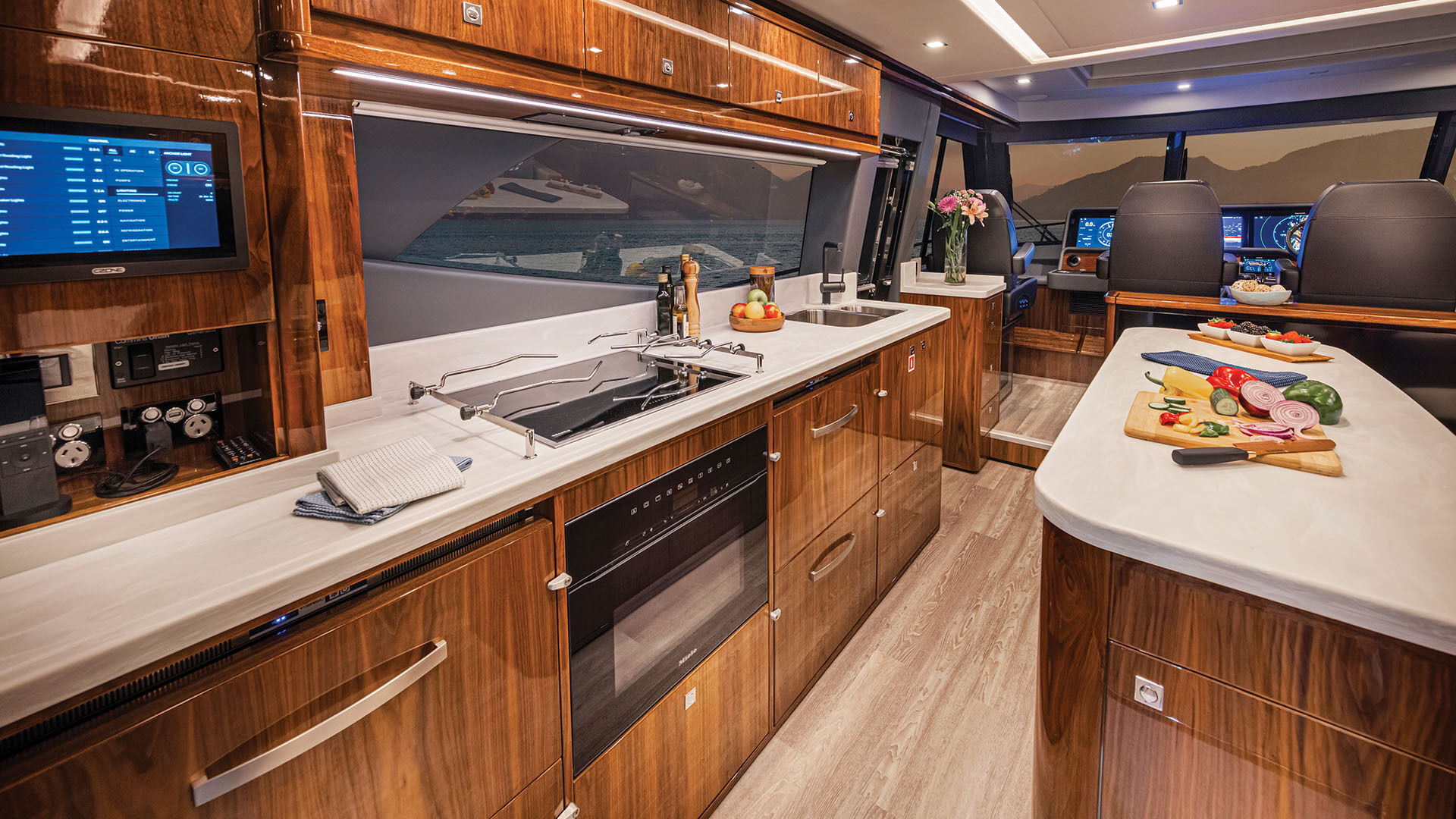 Riviera 645 SUV – Riviera 645 SUV Classic Galley 01