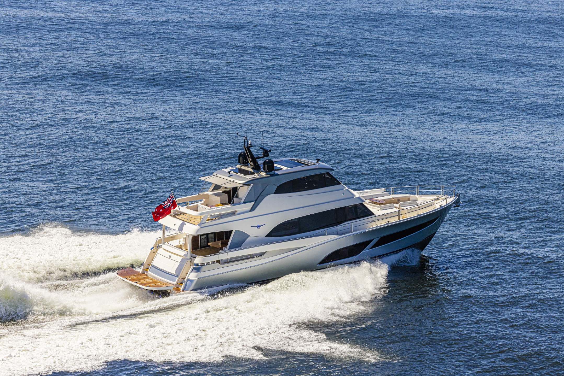 Riviera 78 MY – Riviera 78 Motor Yacht Running 018