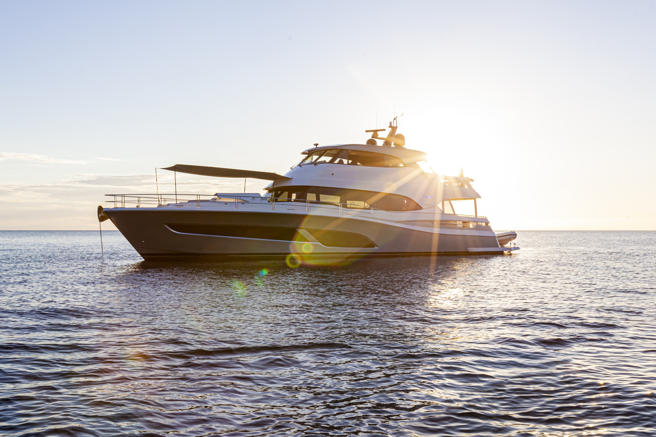 Riviera 78 MY – Riviera 78 Motor Yacht Sunset 06