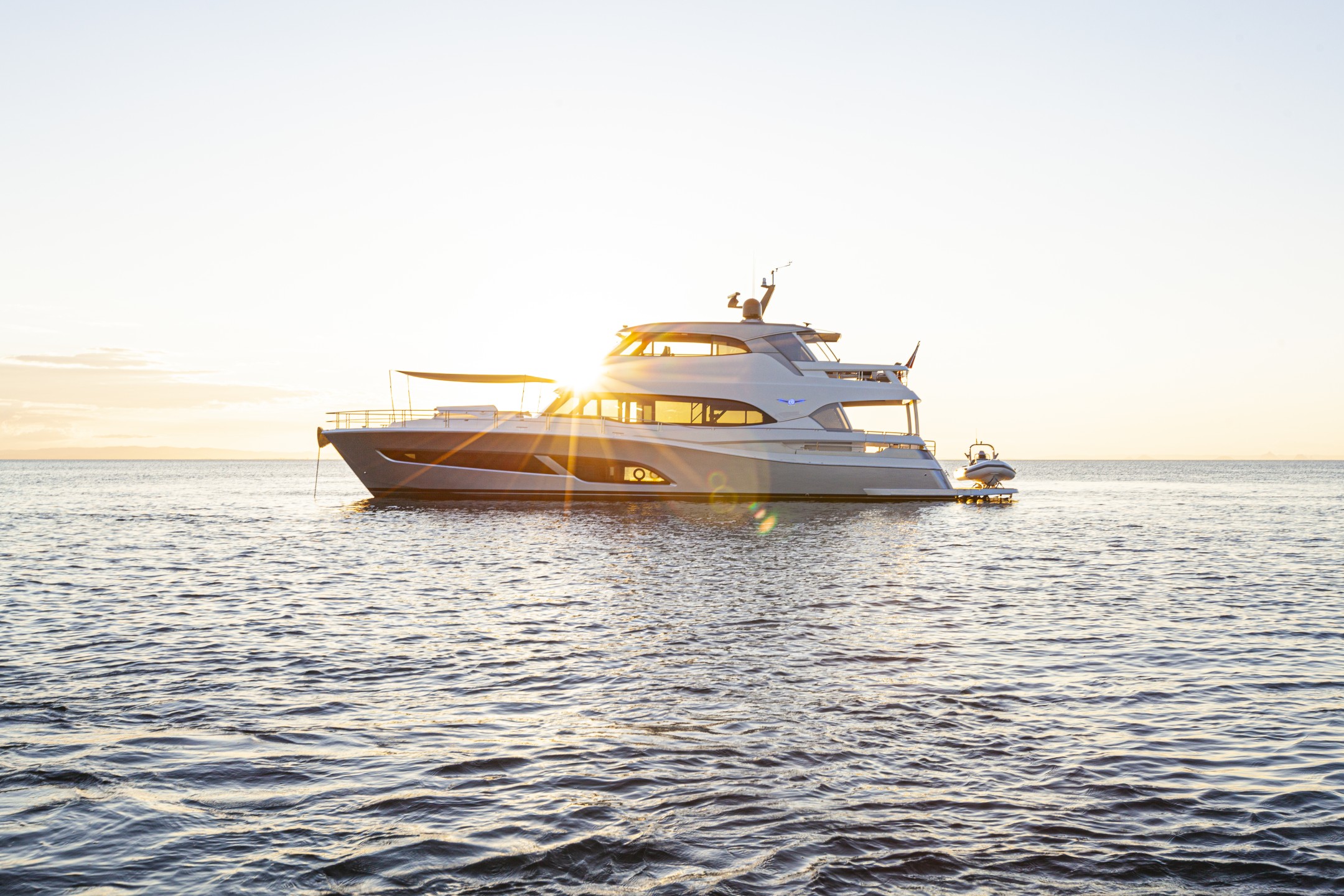 Riviera 78 MY – Riviera 78 Motor Yacht Sunset 07