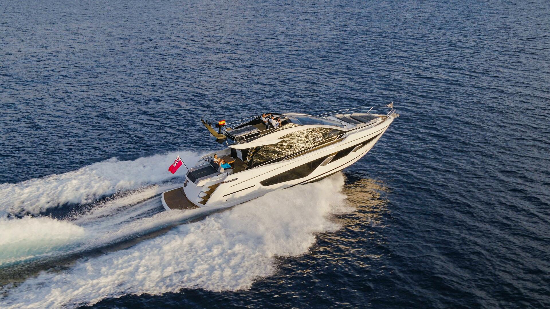 65 Sport Yacht — aft quarter running