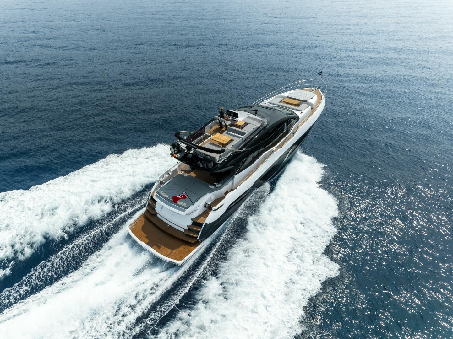 75 Sport Yacht — panoramic views, exterior