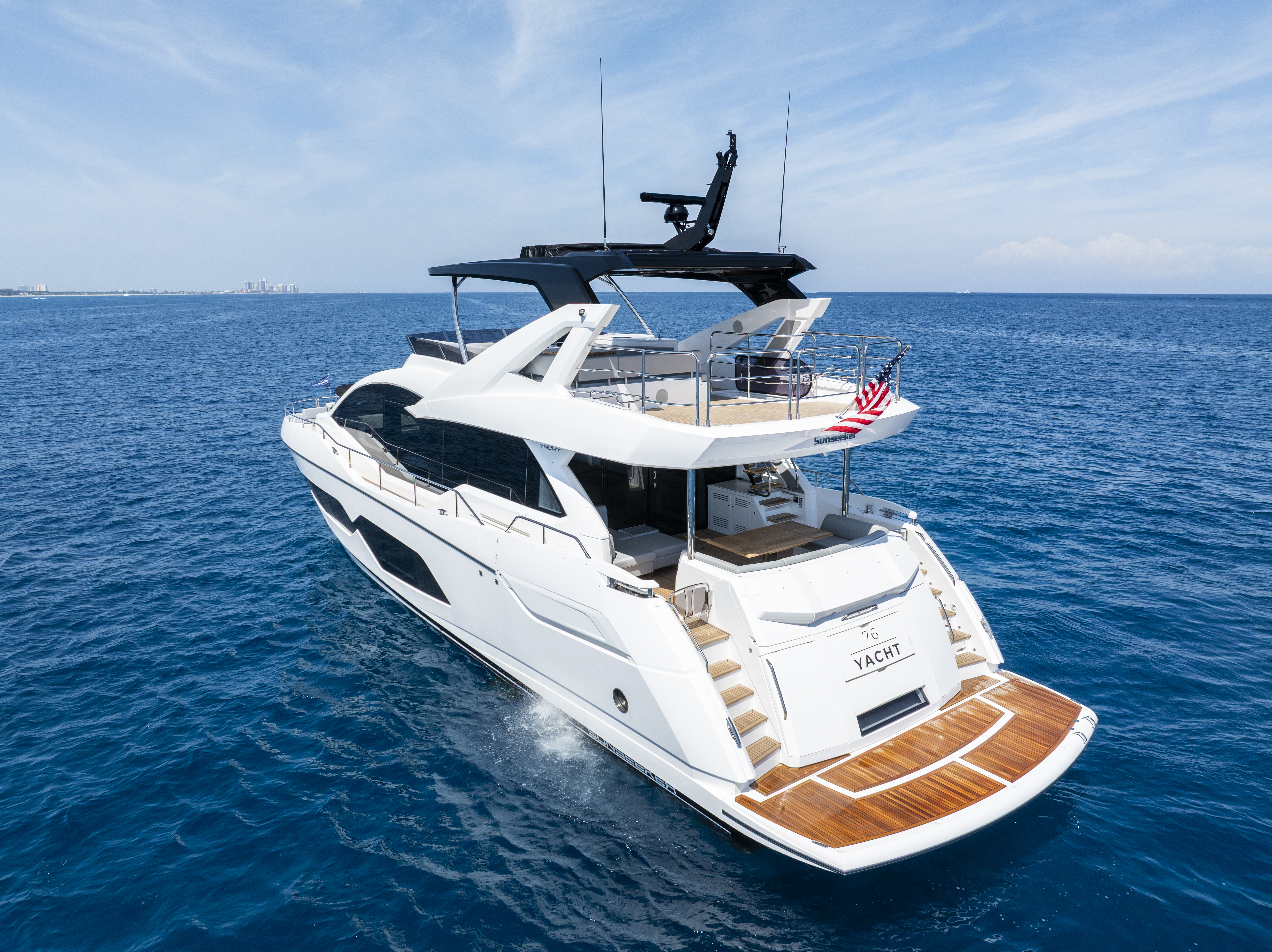 Sunseeker 76 Yacht hero profile