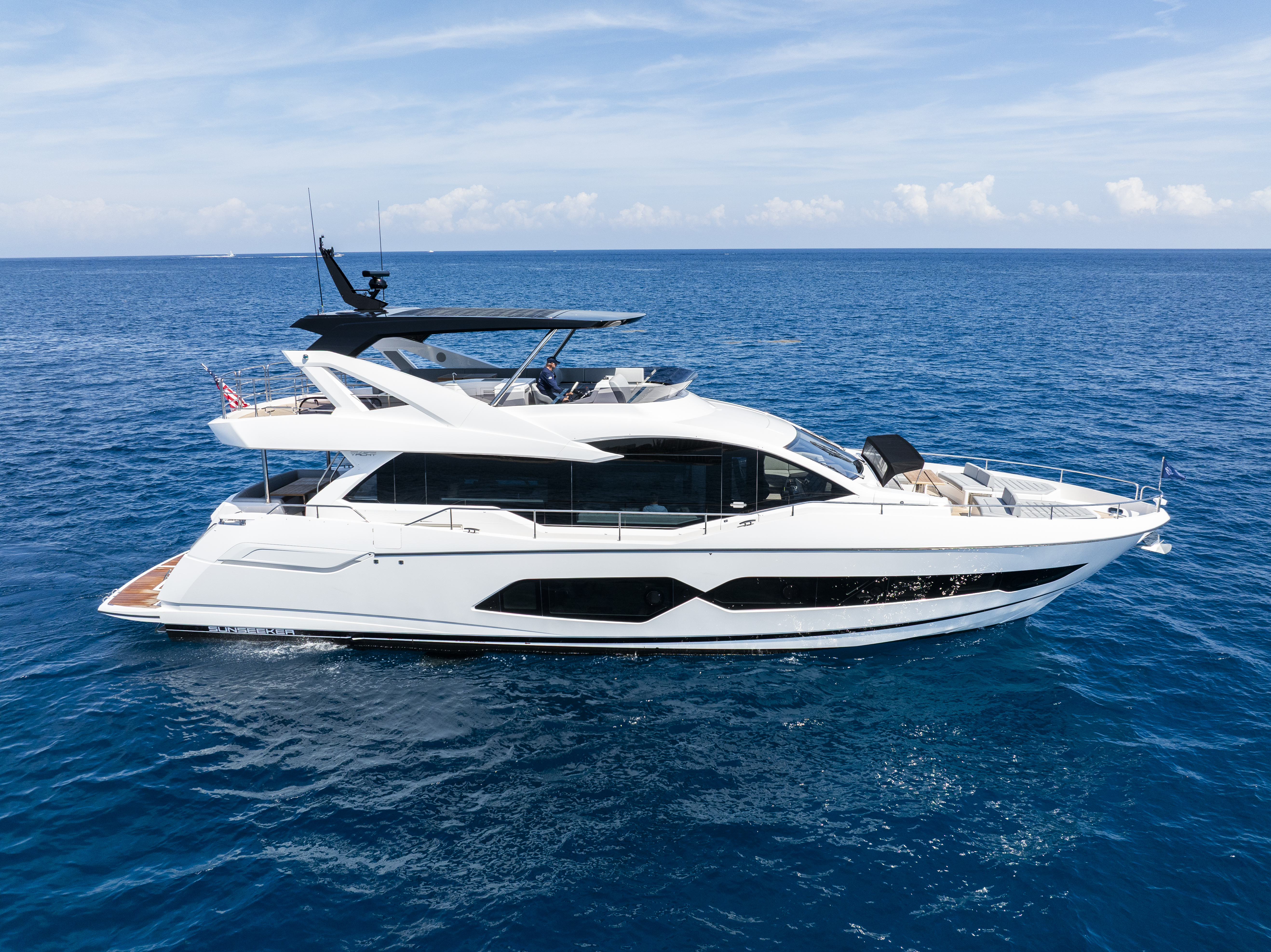 76 Yacht main deck aft galley layout