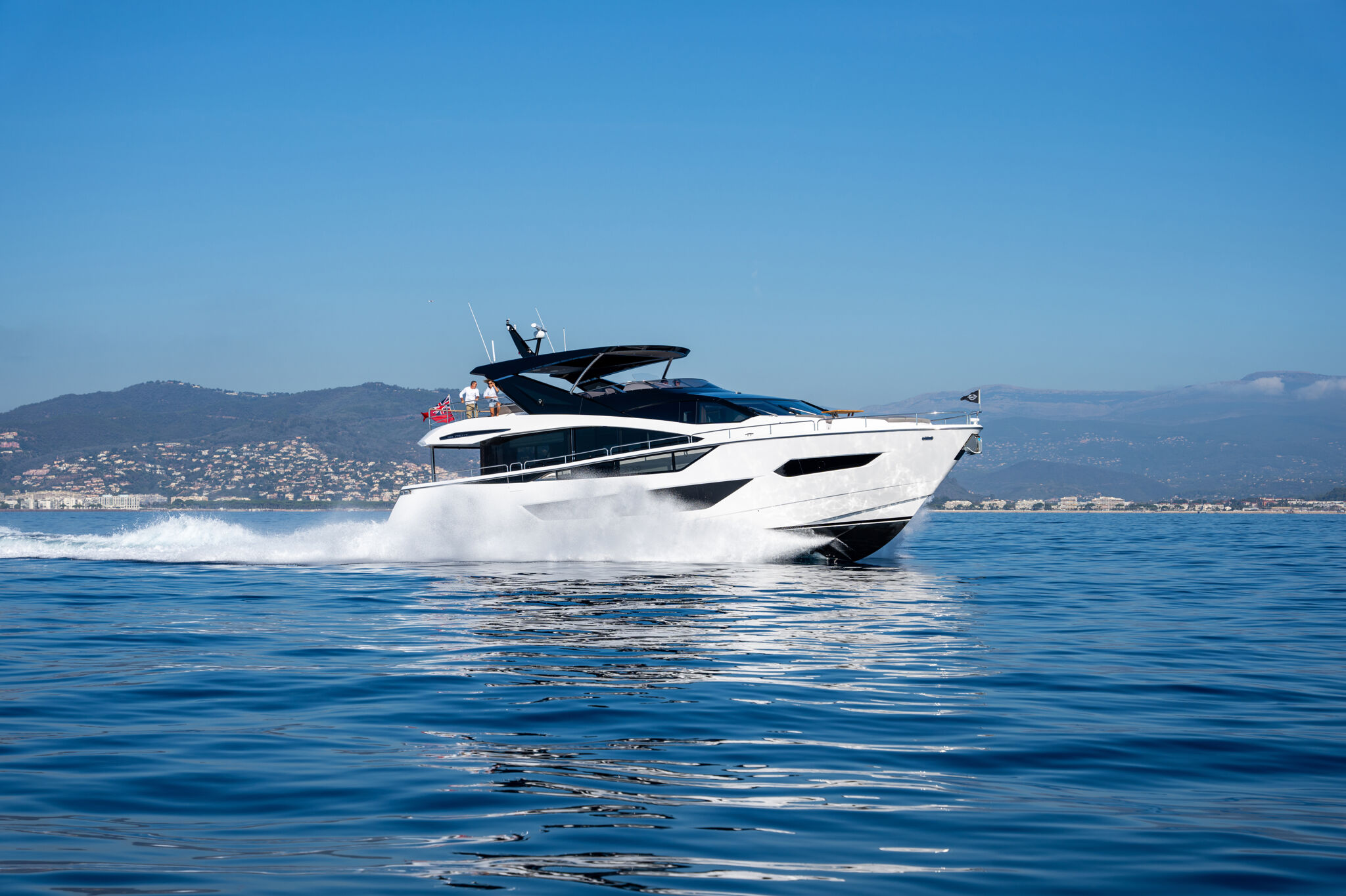 88 Yacht main deck saloon, forward galley