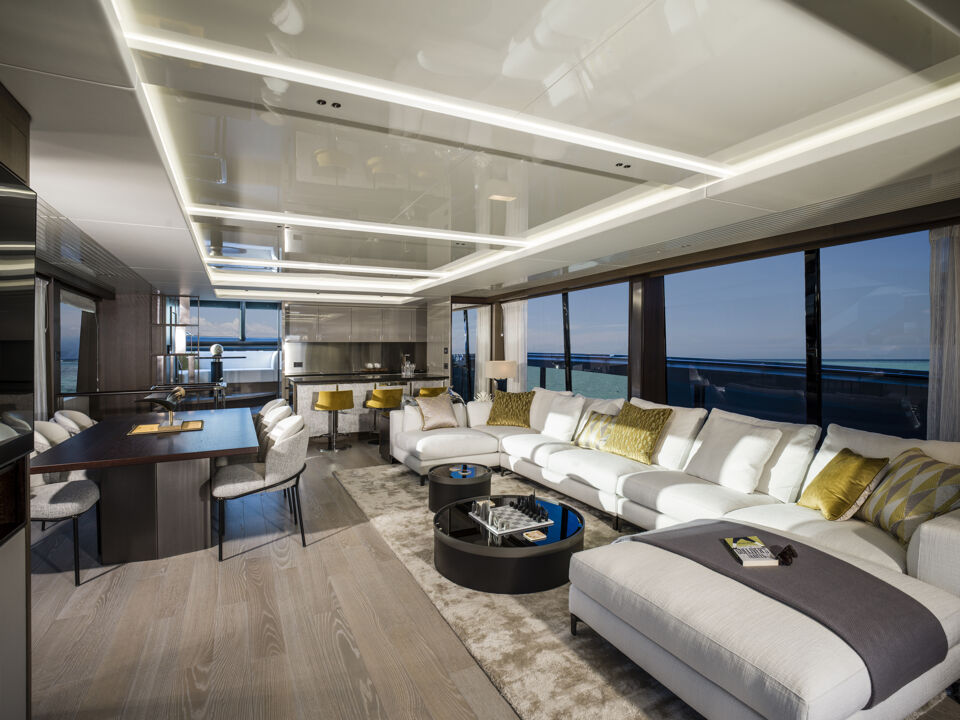 90 Ocean — starboard side underway