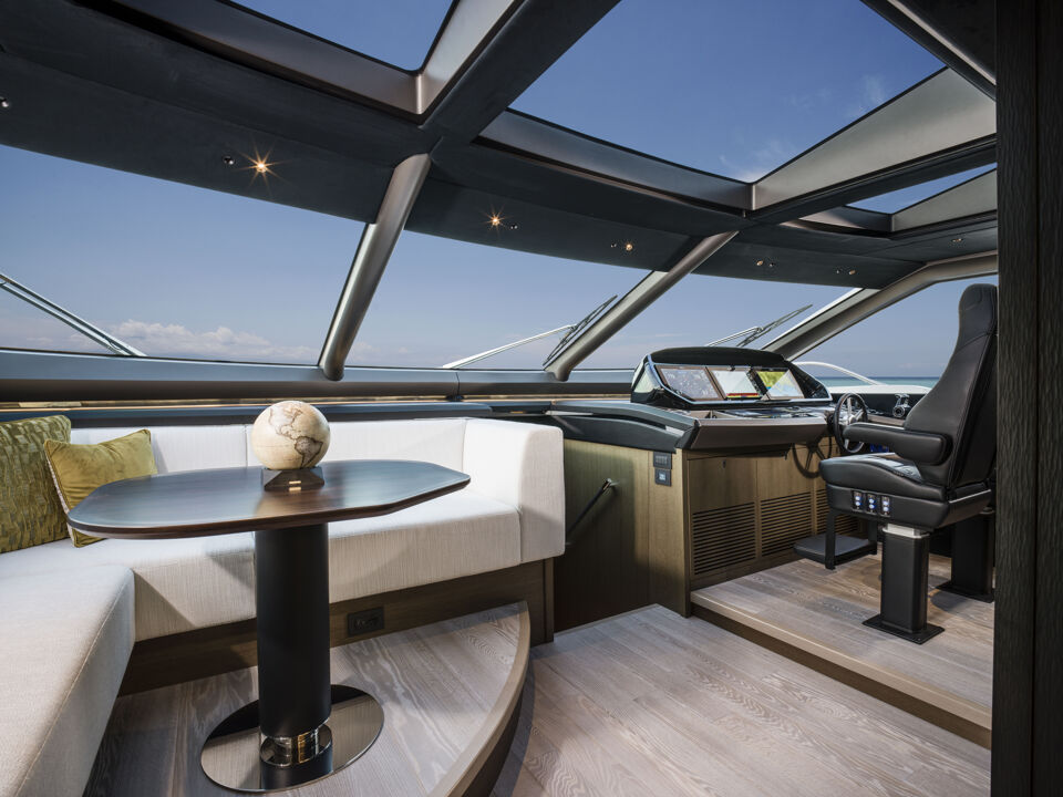 90 Ocean — owner's cabin