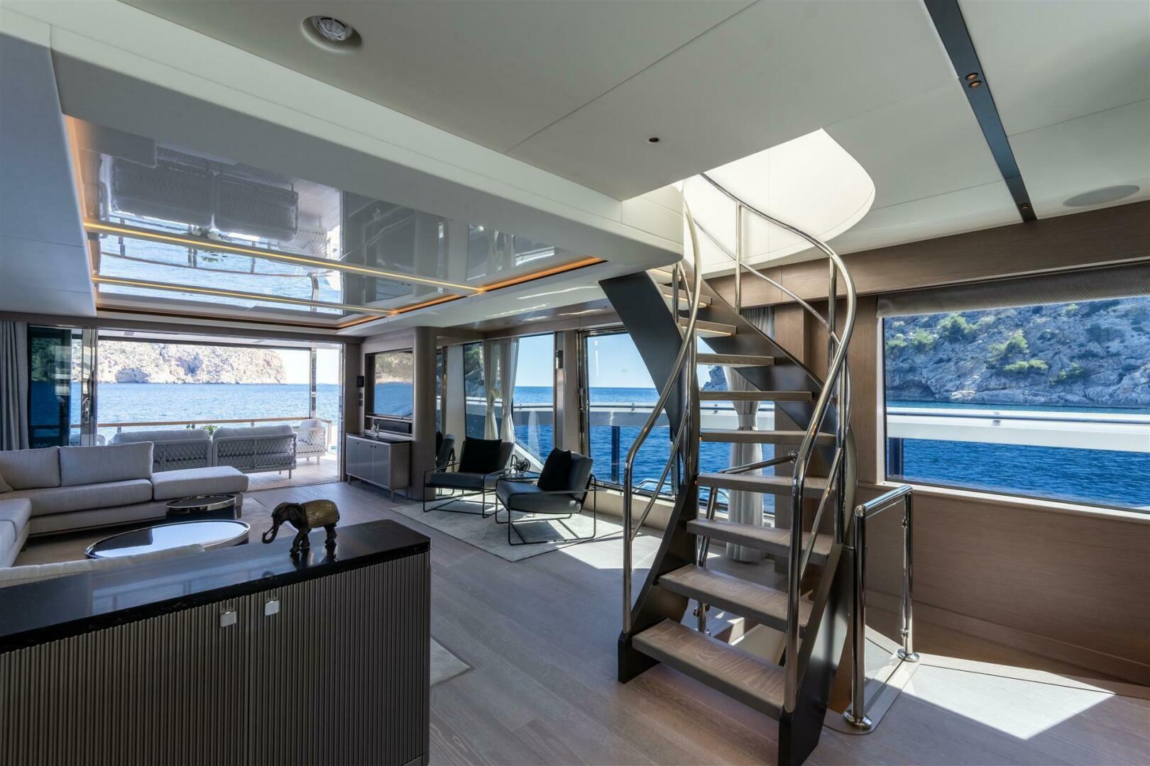 90 Ocean Enclosed — swim platform