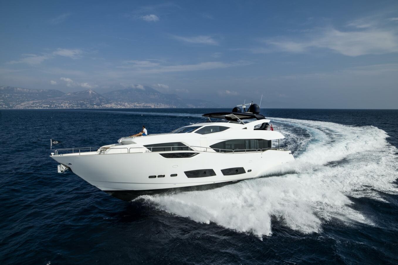 Sunseeker 95 Yacht