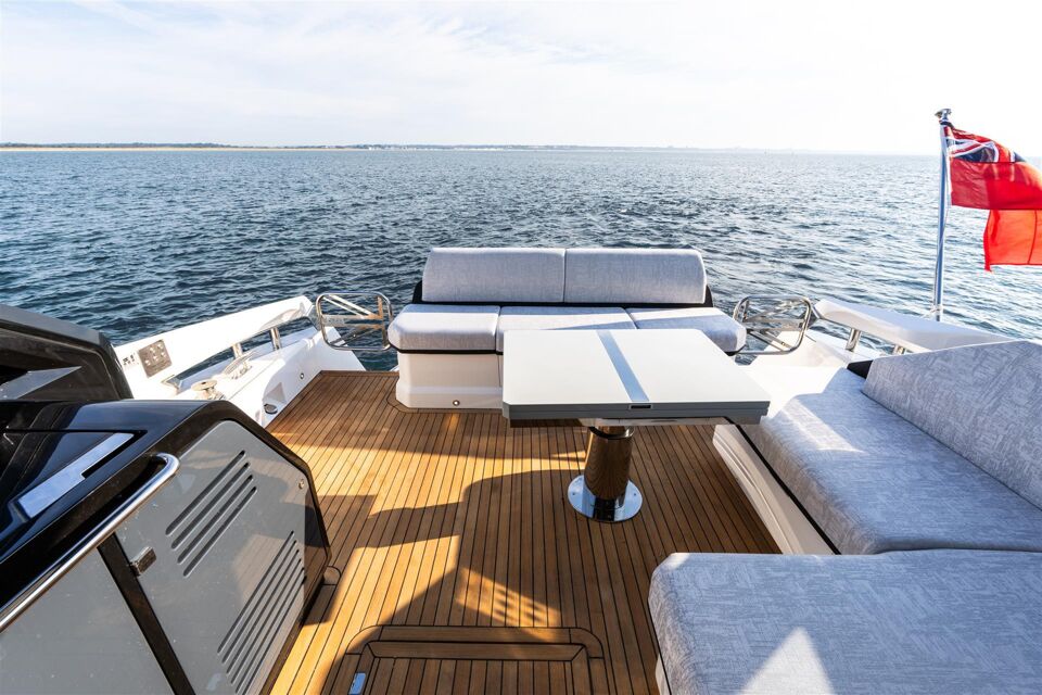 Predator 55 — sunroof open