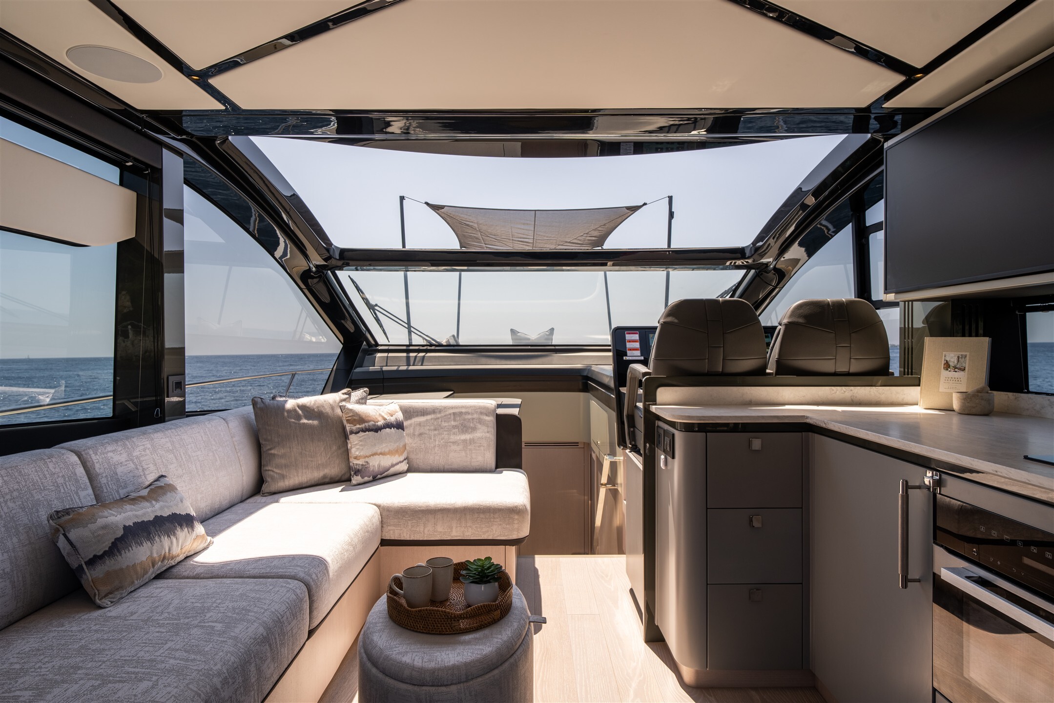 Predator 55 — night lighting exterior