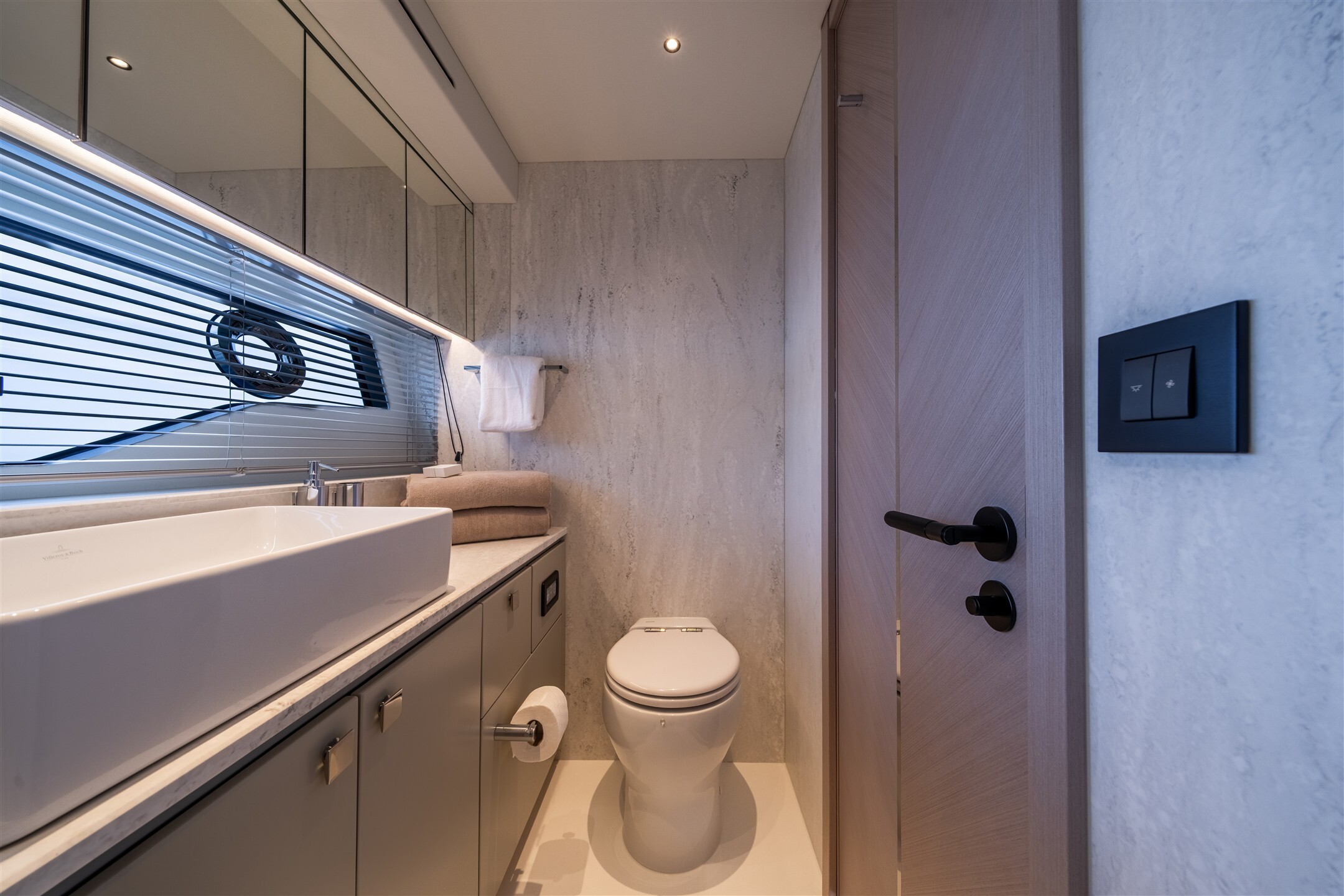 Predator 55 — night lighting exterior