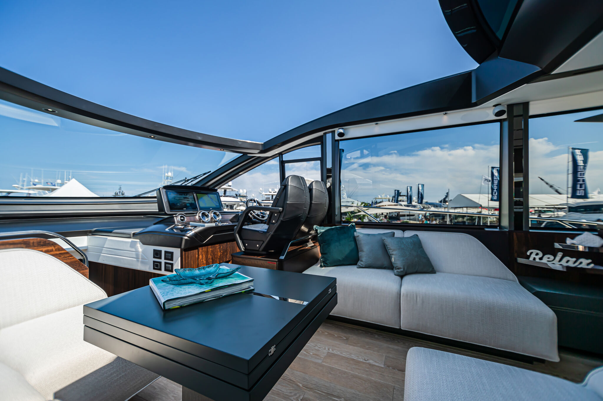 Predator 65 — bow-on profile, flared scoops, chrome accents