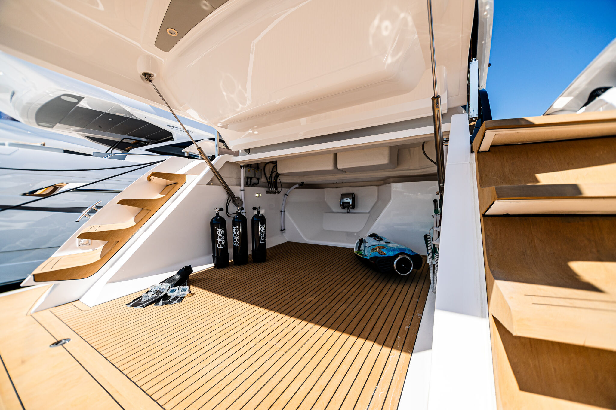 Predator 65 — master stateroom full-beam amidships, king bed, upholstered headboard