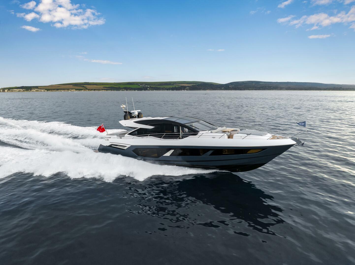Sunseeker Predator 75